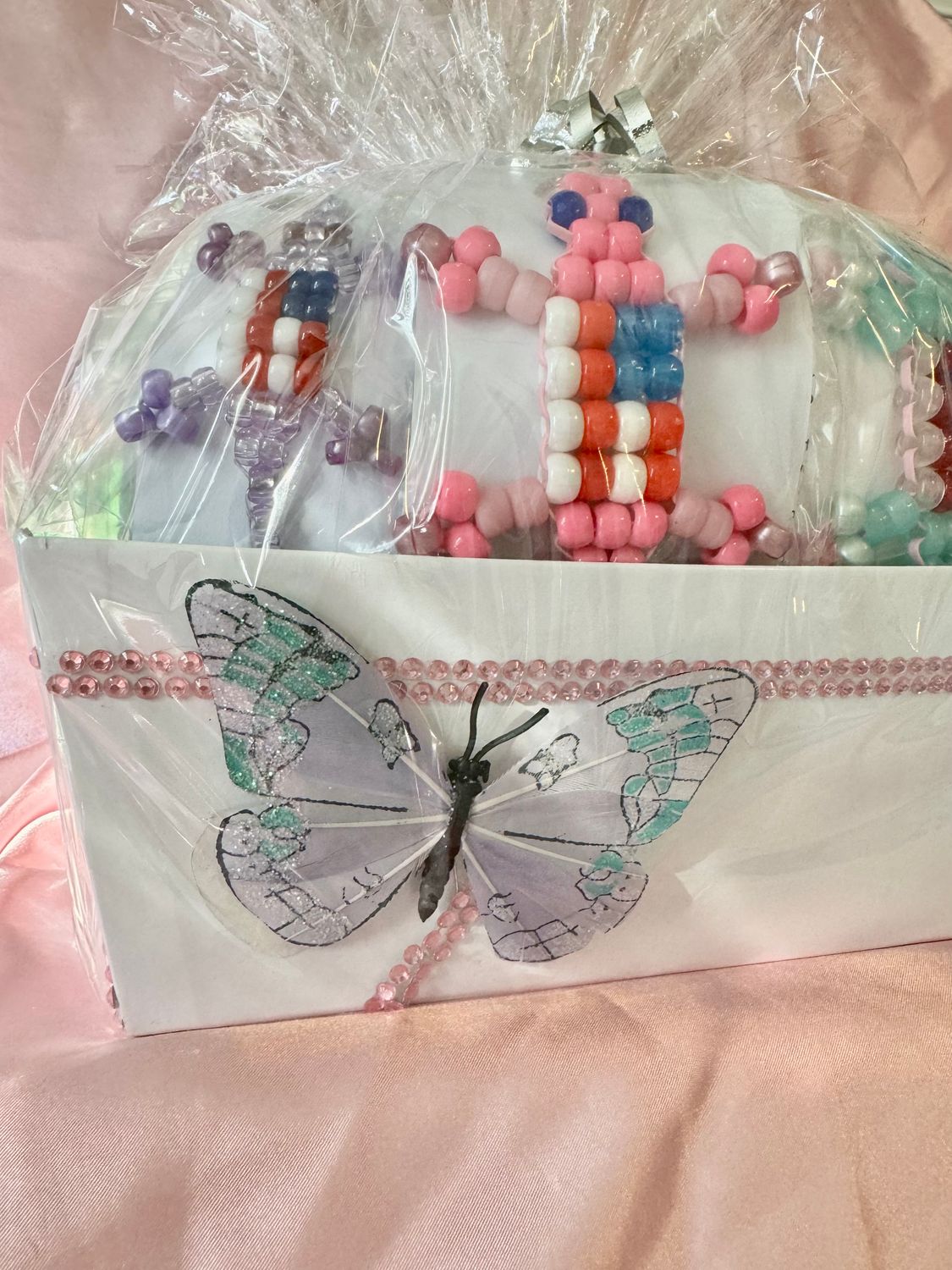 Lucky Lizard Send-A-Smile Basket - American Flag Design