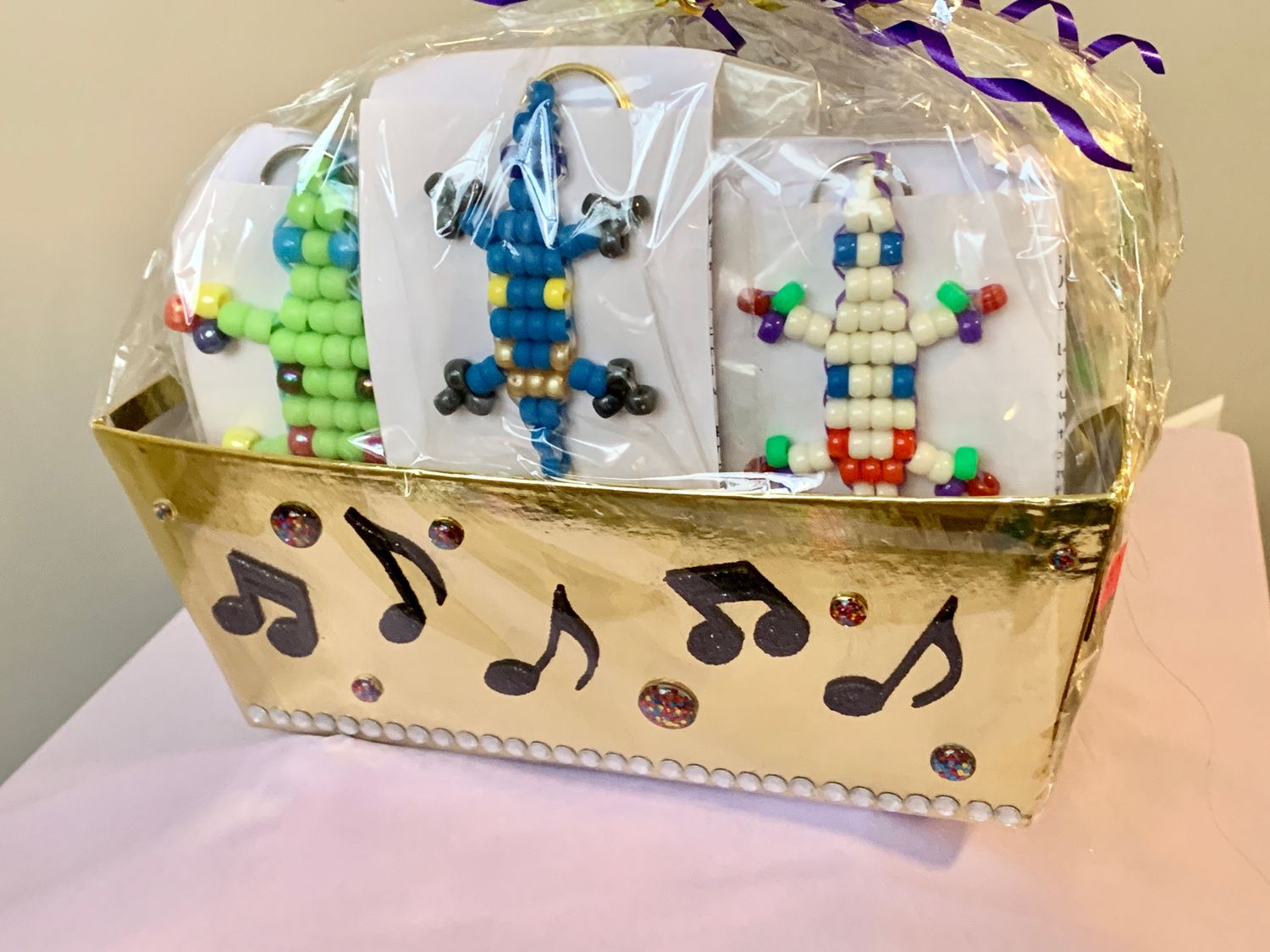 Lucky Lizard Send-A-Smile Basket- Smile Design