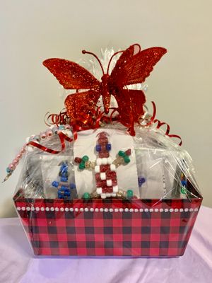 Lucky Lizard Send a Smile Basket - Superman Design