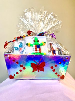 Lucky Lizard Send-A-Smile Basket - American Flag  Design