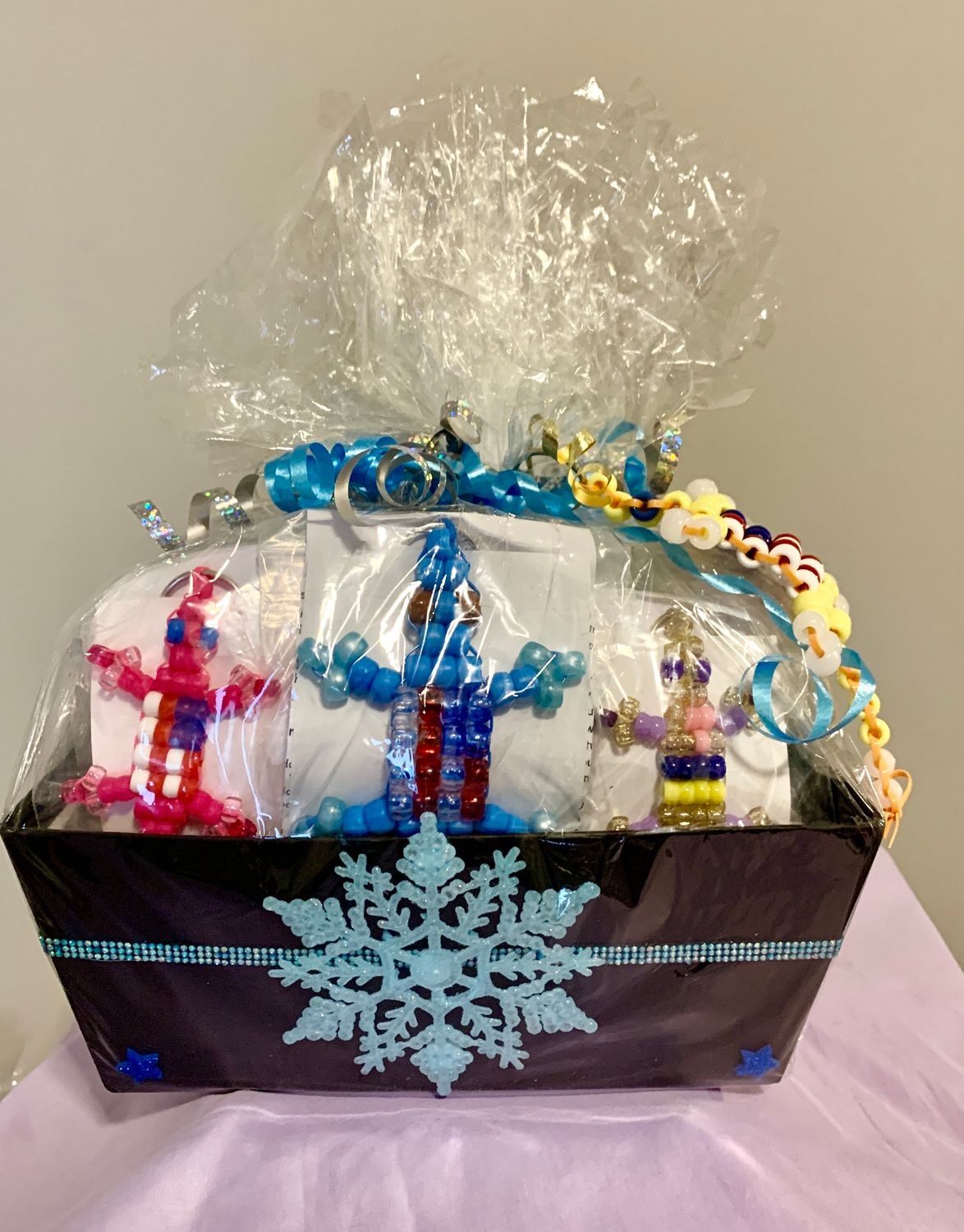 Lucky Lizard Send-a-Smile Basket - Allies &amp; American Flag Design