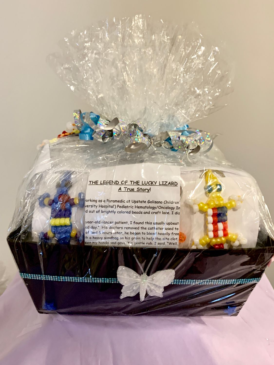 Lucky Lizard Send-a-Smile Basket - Allies &amp; American Flag Design