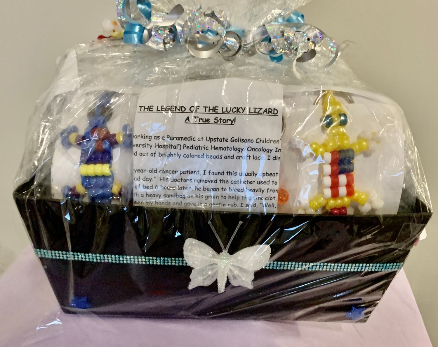 Lucky Lizard Send-a-Smile Basket - Allies &amp; American Flag Design