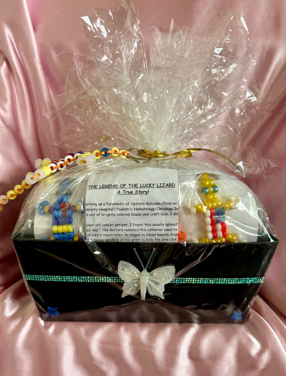 Lucky Lizard Send-a-Smile Basket - Allies &amp; American Flag Design