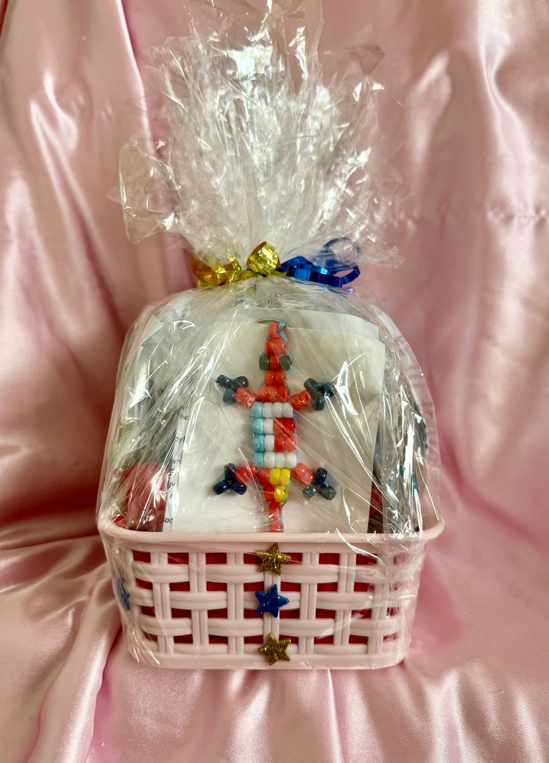 Lucky Lizard Send-A-Smile Basket - "I CARE" Design