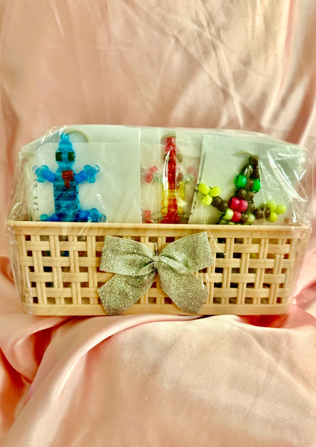 Lucky Lizard Send-A-Smile Project Basket - &quot;I Care&quot; and ILY Design