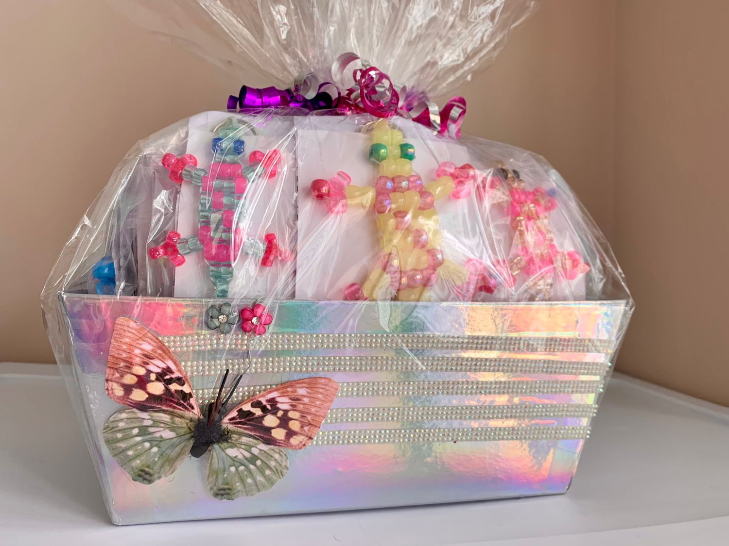 Lucky Lizard Send-A-Smile Project Basket - Seminar Superwoman Design