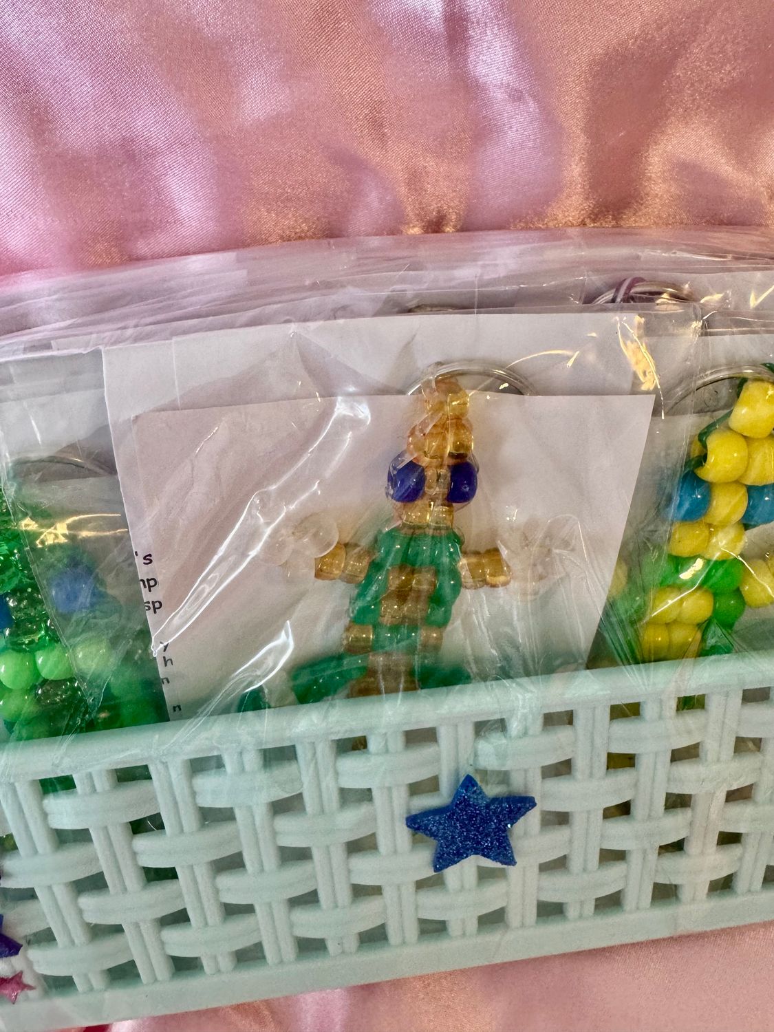 Lucky Lizard Send-A-Smile Project Basket - Green Awareness Ribbon Design