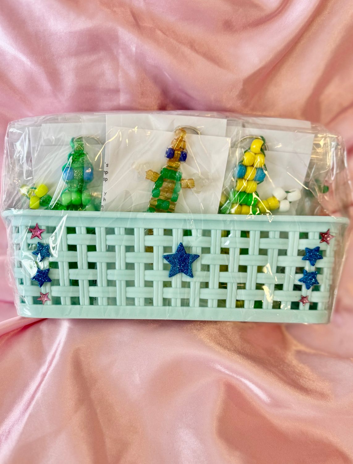 Lucky Lizard Send-A-Smile Project Basket - Green Awareness Ribbon Design