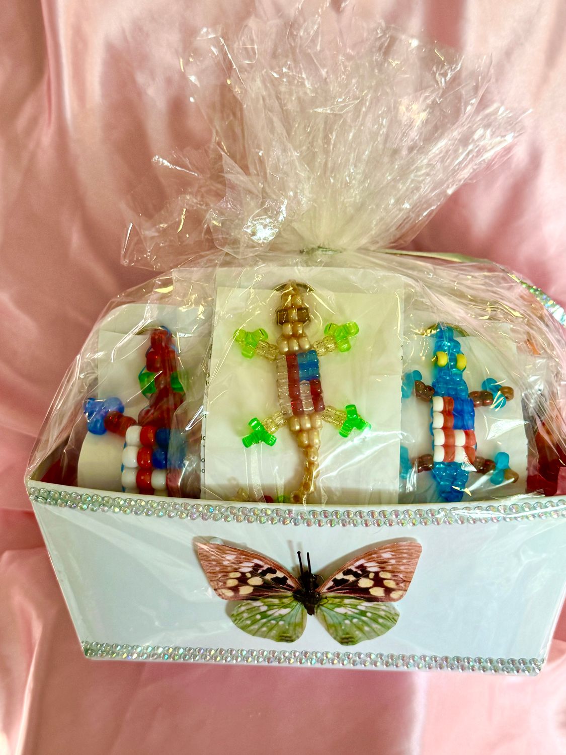 Monthly Lucky Lizard Contribution to Children's Hospitals