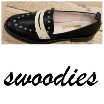 Swoodies Loafer Stud Leather / 211102 Black/Creme