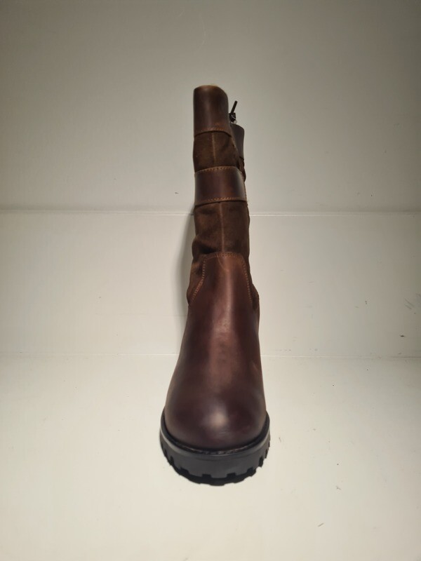 Post Xchange Boots / Akua 05 Brown