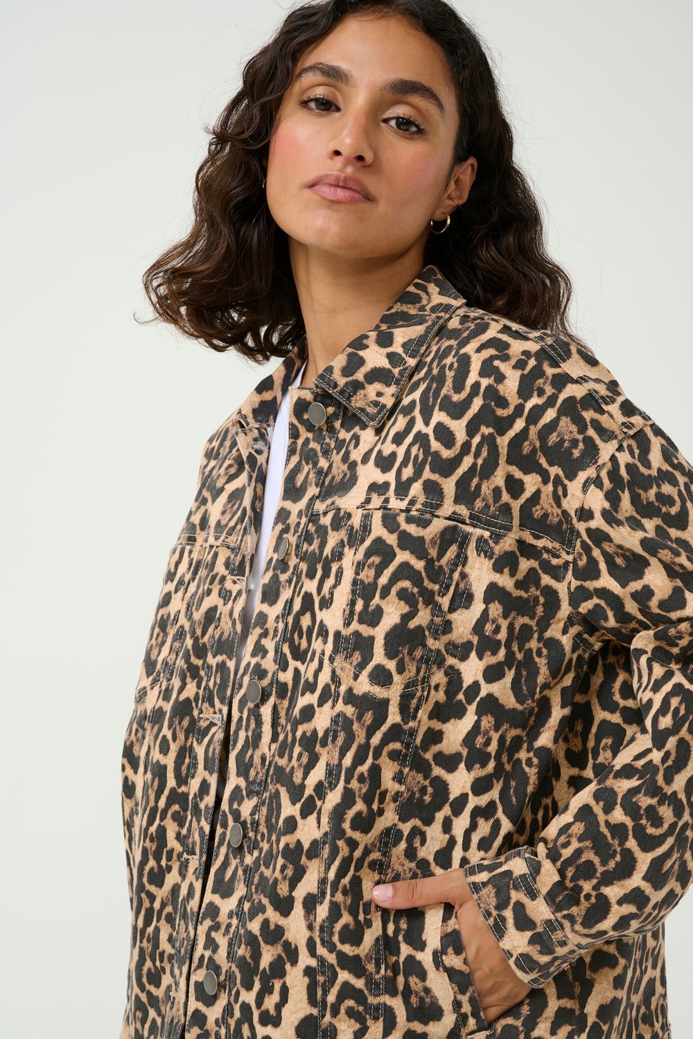 Kaffe Jacket Denim Cotton / 10509819 Naturel Leopard Print