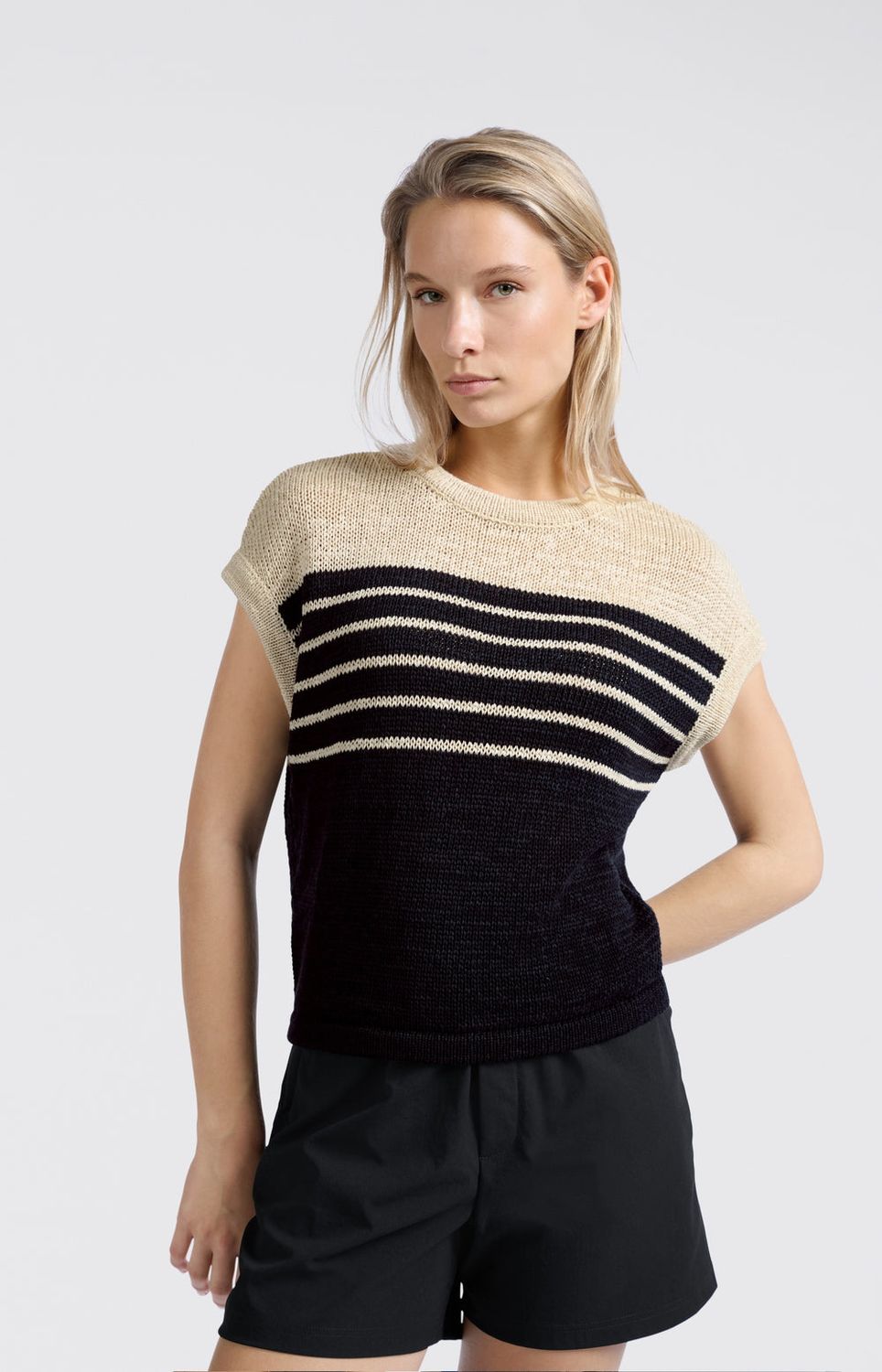 YAYA Top Sleeveless Yarn /  01-000470-505 SUMMER SAND DESSIN