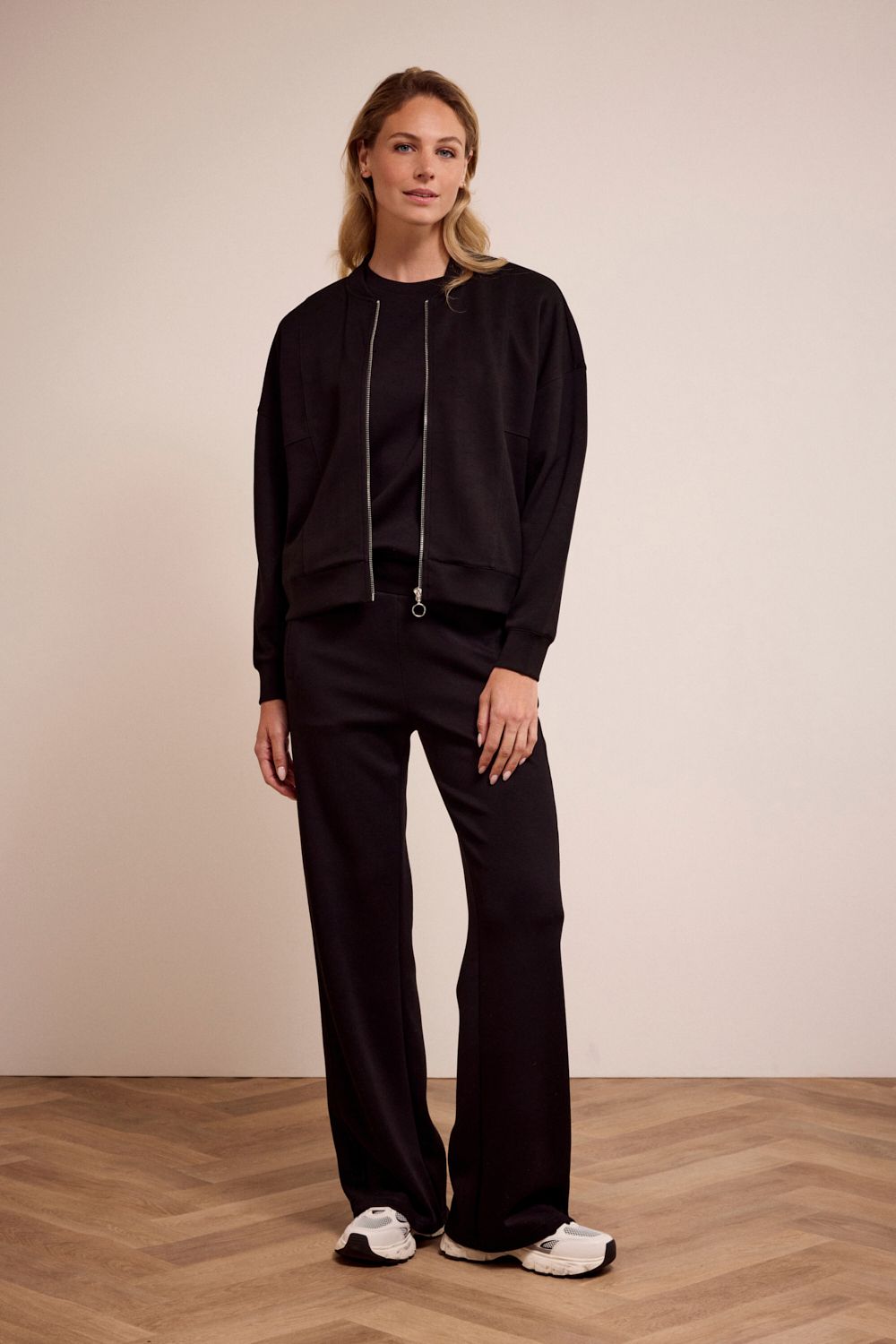 Tramontana Pants Wide Leg/ C12-17-101 Black