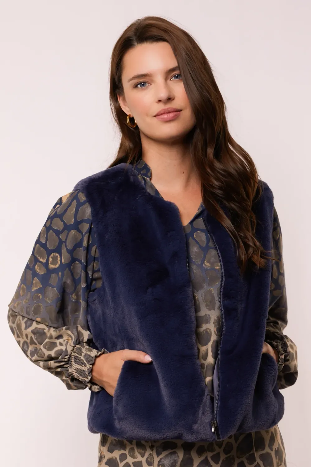 G-Maxx Gilet Lalita fluffy / 25WZG37 Dark Blue