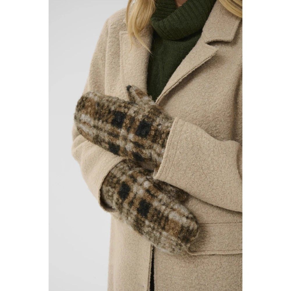 10614517 Brown Check