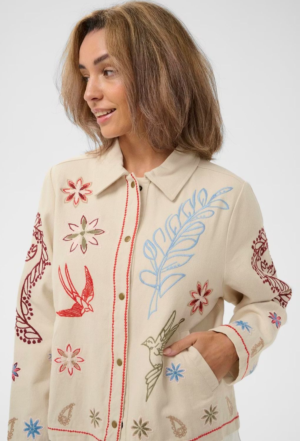 Cream Jacket Figures / 10614839 Perfectly Pale