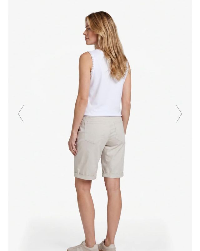 C&amp;S Short Pirja / 26ZFNC03 Sand