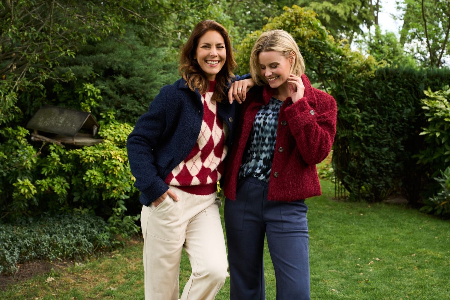 26W-U408-01 Seasonab Rhubarb Red