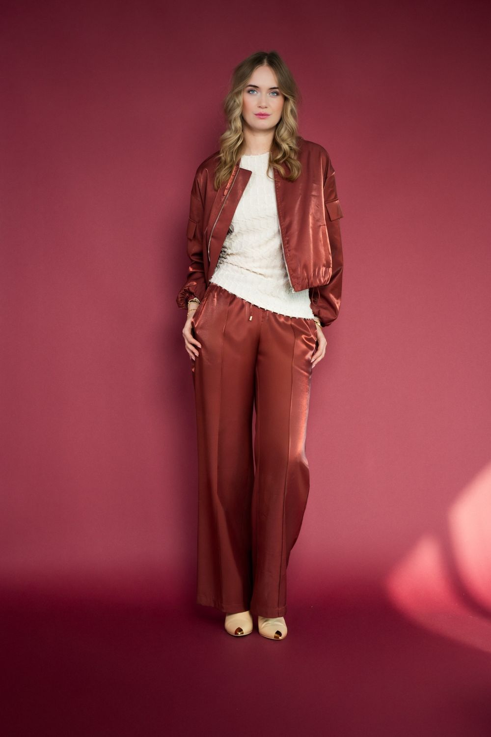 ICNKFW26-P660-01 Brandy Brown