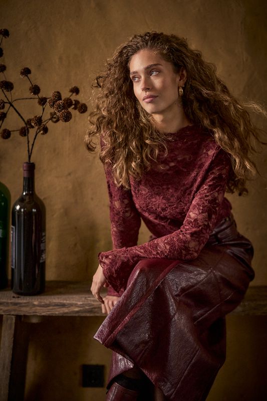 Tramontana Top Lace / C65-21-401 Pomegranate