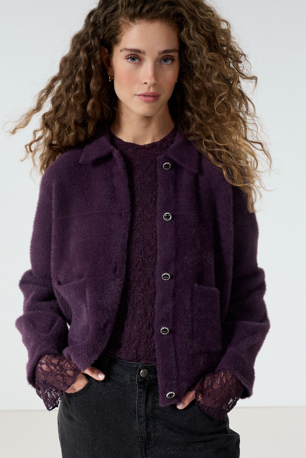 Tramontana Jacket Feather Yarn / Q07-22-801 Aubergine Noir