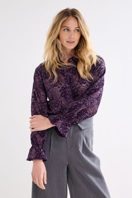Tramontana Blouse Velvet Lace/ C50-22-301 Aubergine Noir
