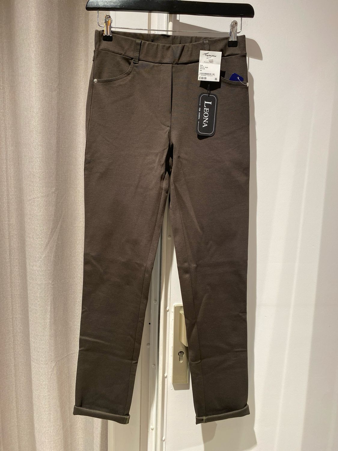 Leona Doris N-lengte kaki 243.13.03