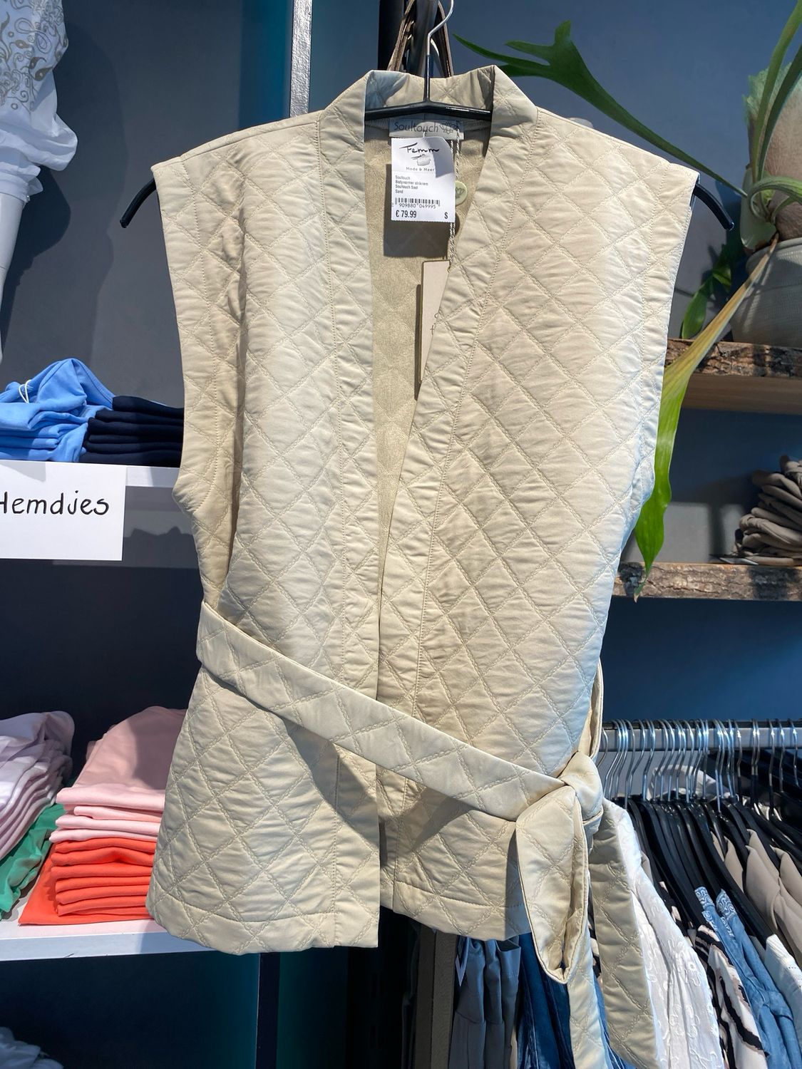 Soultouch Bodywarmer strikriem Sand Soultouch Soof