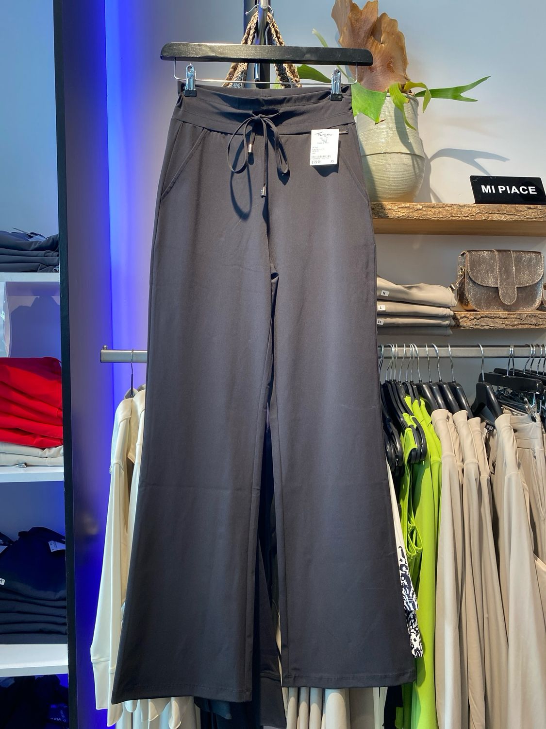 Mi Piace Broek Straight Black MP202136