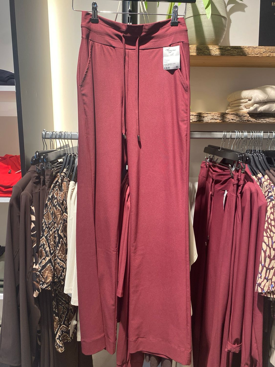 Fiori Broek recht uni Burgundy Fiori K2020035