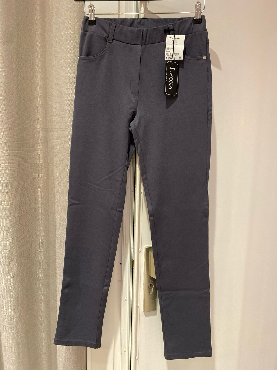 Leona Doris N-lengte Antraciet Leona 13.03