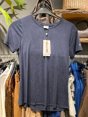 IN FRONT Nina t-shirt Navy 14312