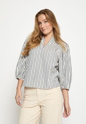 Peppercorn PCNinka Blouse 0202S Whitecap Grey Stripe PC8747 Peppercorn PCNinka Blouse 0202S Whitecap Grey Stripe PC8747