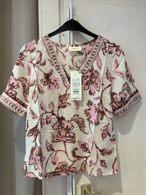 Cream CRTiah Blouse Pink Flower 10614885 Cream CRTiah Blouse Pink Flower 10614885