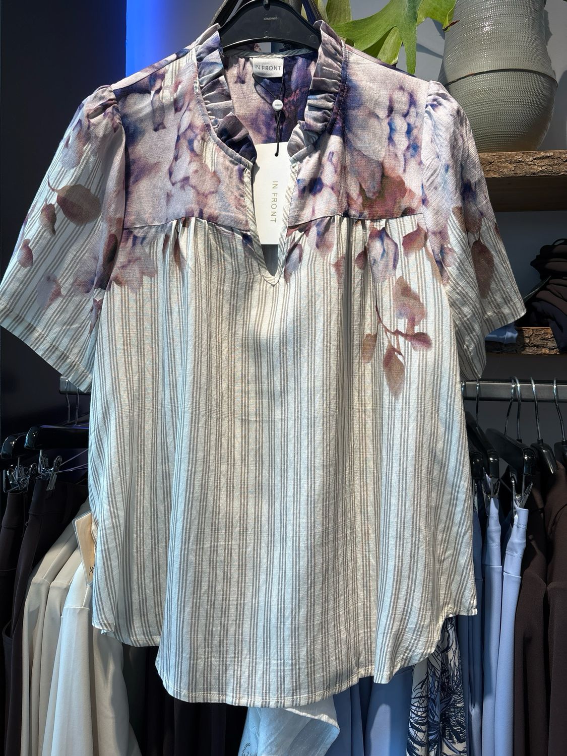 IN FRONT Clear blouse Blue 17062