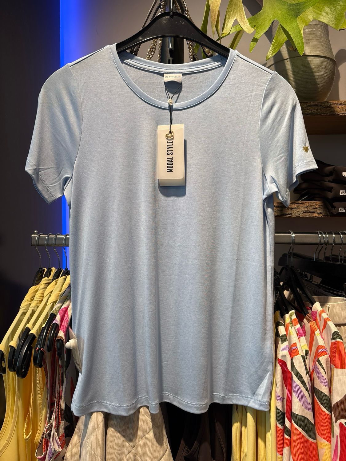 IN FRONT Nina t-shirt Light blue 14312