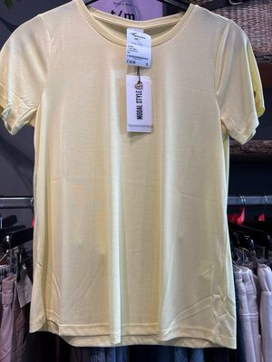 IN FRONT Nina t-shirt Yellow 14312 IN FRONT Nina t-shirt Yellow 14312