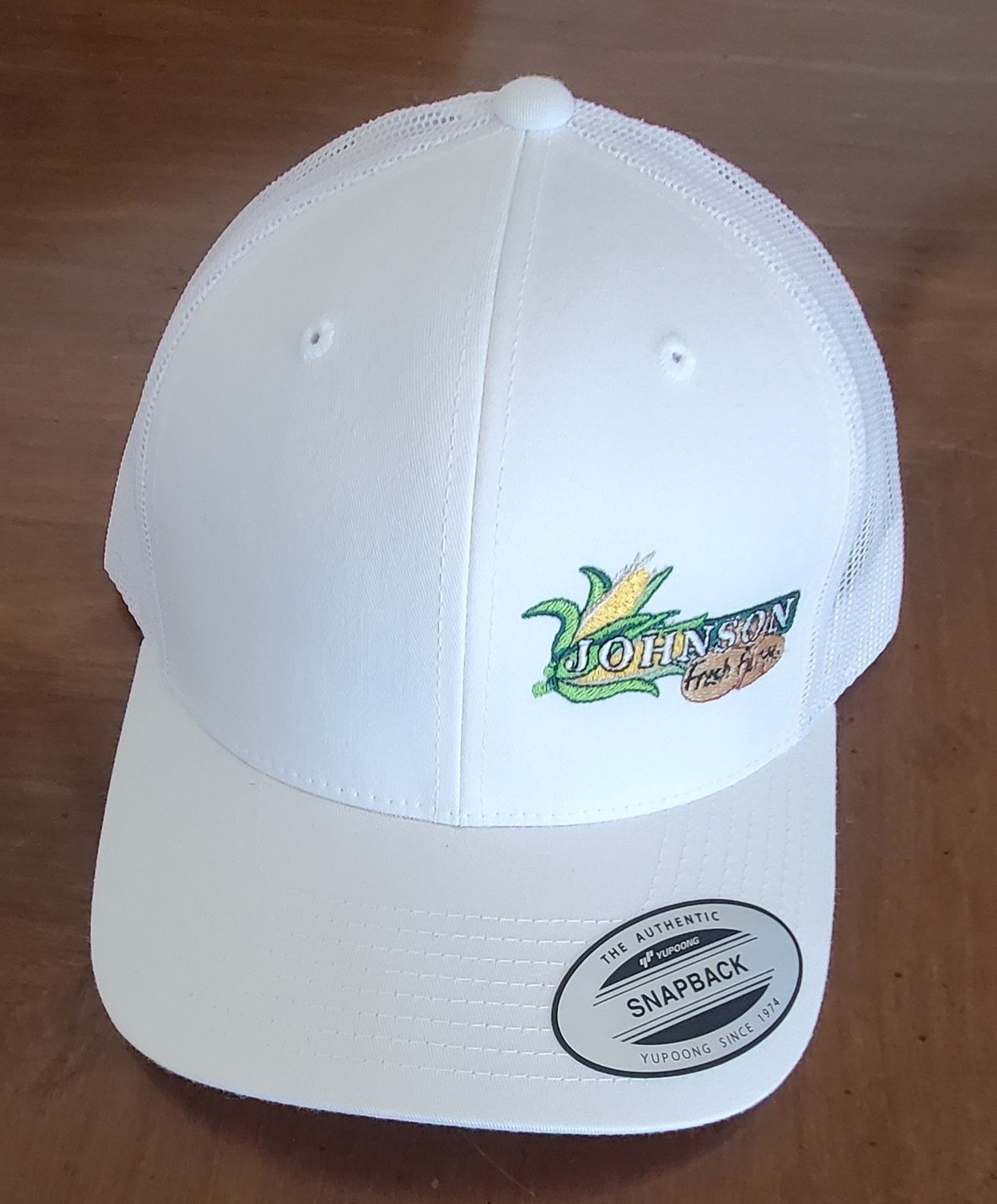 White/White Snapback/Small Logo