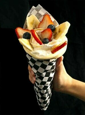 Crema chantilly + 2 Frutas + Chocolate