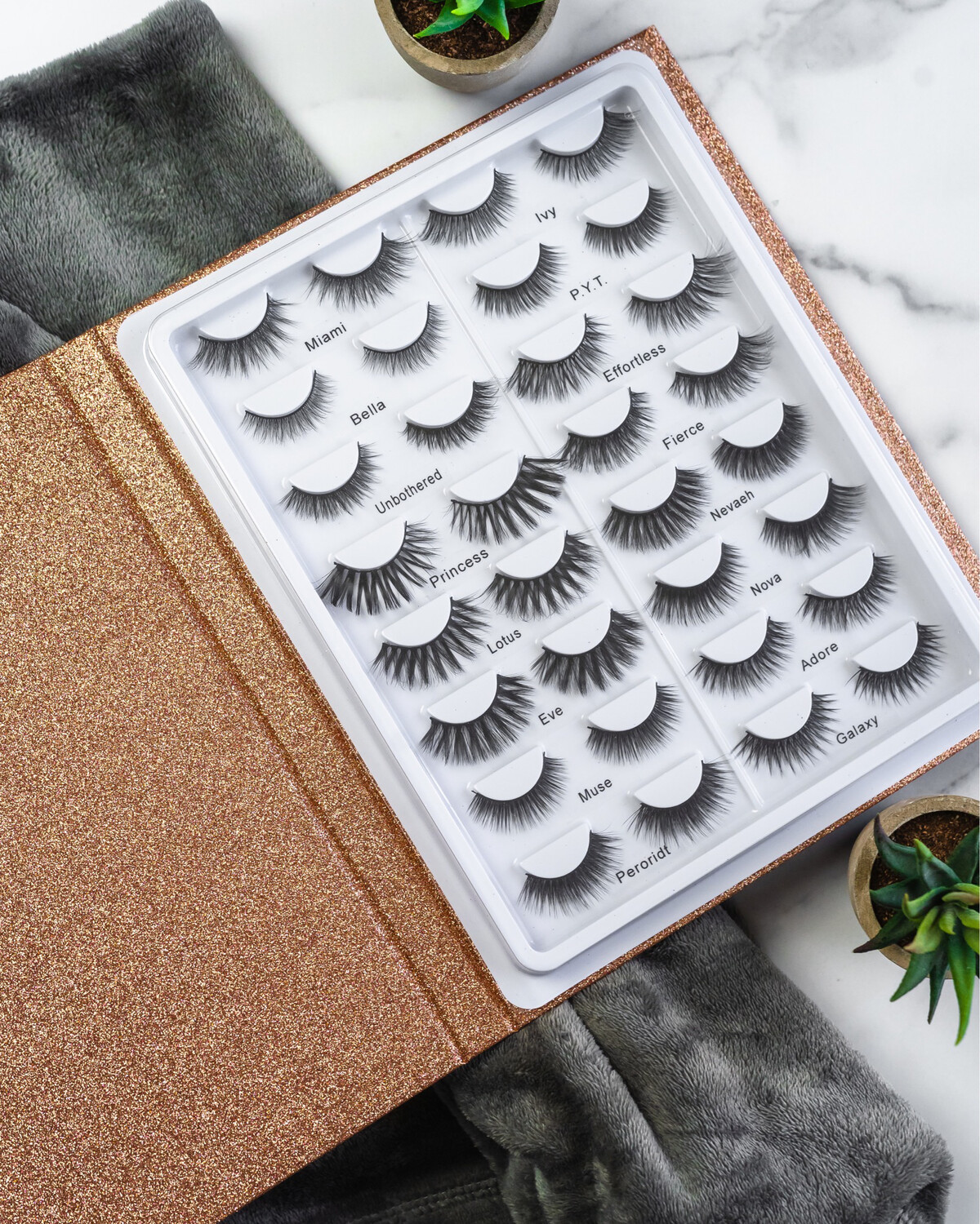 Forever Flawless Lash Book