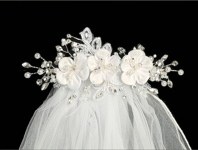 24" Communion Veil - On comb with satin flowers with pearls