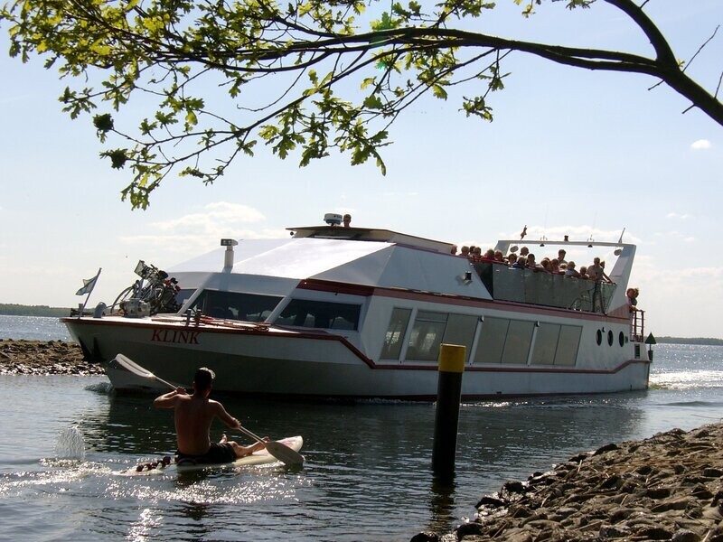 Ab/an Klink-Müritz-Klinik "3 Seenfahrt über Waren" von 13:25 bis 15:15 Uhr