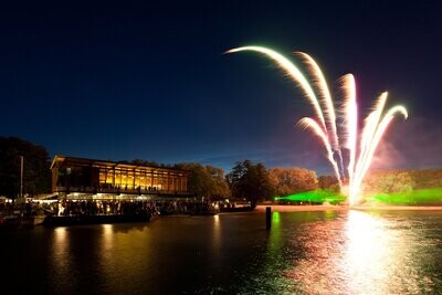 "Müritz in Flammen" ab/ an Waren Steinmole 21.06.2025, 19:00 Uhr