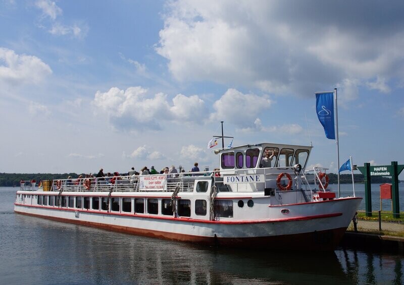 Ab/an Waren 4 Seen- & Kanalfahrt zum Fleesensee von 12:15-14:30 Uhr