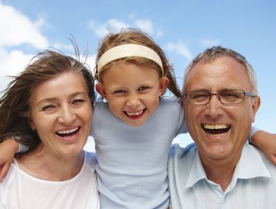 Ab/an Waren "Familientour" Kinder fahren kostenlos von 15:00 bis 16:00 Uhr
