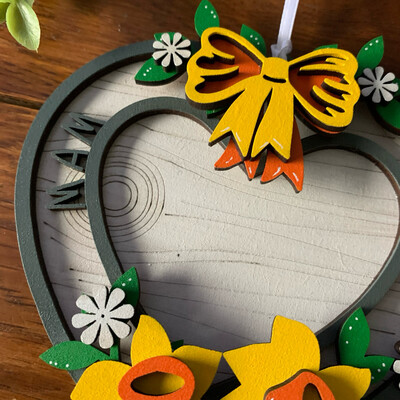 Personalised ‘Mam’ Daffodil Spring themed layered hanging heart