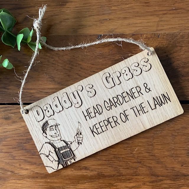 Daddy's Grass Head Gardener engraved hanging decoration