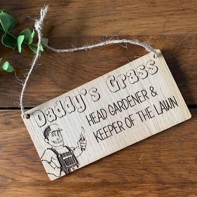 Daddy's Grass Head Gardener engraved hanging decoration